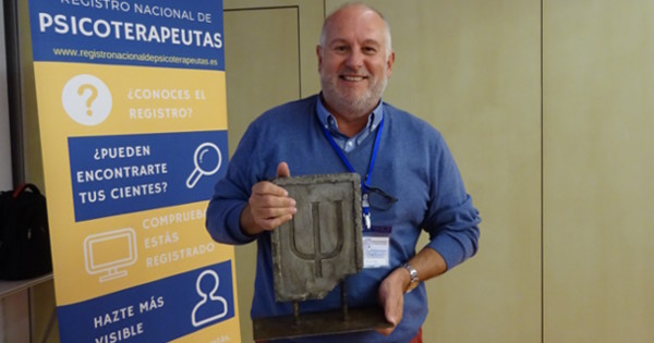 Roberto Pereira, socio honorífico de la FEATF