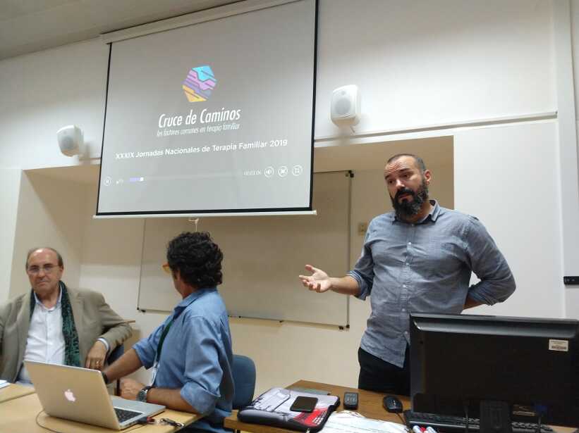 Presentación Jornadas Nacionales de Terapia Familiar Santiago 2019